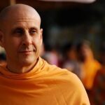 Anagha Bhosale Instagram – Jai Gurudev🙏🏻🙌🏻

Radhanath Swami 
(born 7 December 1950) is an American Gaudiya Vaishnava guru, community-builder, activist, and author. He is the founder of Govardhan Eco village, he is also international best seller author of the #journeyhome & #journeywithin 
He has been a Bhakti Yoga practitioner and a spiritual teacher for more than 40 years. He is the inspiration behind ISKCON’s free midday meal for 1.2 million school kids across India, and he has been instrumental in founding the Bhaktivedanta Hospital in Mumbai. He works largely from Mumbai and travels extensively throughout Europe and America. In the International Society for Krishna Consciousness (ISKCON), he serves as a member of the Governing Body Commission. Steven J. Rosen described Radhanath Swami as a “saintly divine person respected by the mass of ISKCON devotees today.”