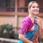 Anagha Bhosale Instagram - Contentment only lives in the heart of those who are grateful- Radhanath swami 🦚🌸 Govardhan Ecovillage