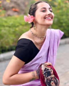 Anagha Bhosale Instagram - Just believe in the Holy Name🌸

Chanting the rounds by saying mahamantra is to serve & please krishna & Gurudev to get ‘Krishna Prem’ 
Lord Krishna appeared on earth and recited the Bhagavad Gita around five thousand years back.
 
Lord Krishna appeared on the mother earth to teach the people of Kaliyuga, how to recite the names of God, and how to become His pure devotee. Lord Krishna appeared in the form of Sri Chaitanya Mahaprabhu who was the combined form of Sri Radha and Sri Krishna.
 
According to the Hare Krishna Movement, you can free yourself from the miseries of this world and attain a state of bliss, if you chant God’s sacred names. For this purpose, Sri Chaitanya Mahaprabhu popularized the holy mantra and focused on the listening to the chanting of this mantra, “Hare Krishna Hare Krishna Krishna Krishna Hare Hare, Hare Rama Hare Rama Rama Rama Hare Hare”.
