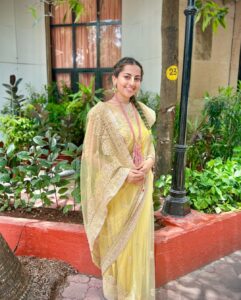Anagha Bhosale Instagram - When you dress up in Krishna’s favourite colour 💛 - for him🦚🪷
Hari Bol