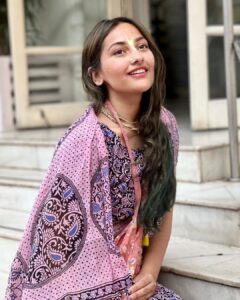 Anagha Bhosale Instagram - The goal of life is to love god
& in order for us to love god ,
We have to love each other- Radhanath swami Maharaj 
Happy Gudi Padwa 
May this new year bring krishna consciousness every second ,devotion,love, patience,calmness, sincerity, discipline, happiness, consistency, unbelievable faith in god🙏🏻🦚💙