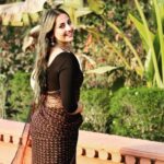 Anagha Bhosale Instagram - Contentment lives only in the hearts of those, who are grateful- Radhanath Maharaj 💙🙌🏻🙏🏻 Hari Bol Govardhan Ecovillage
