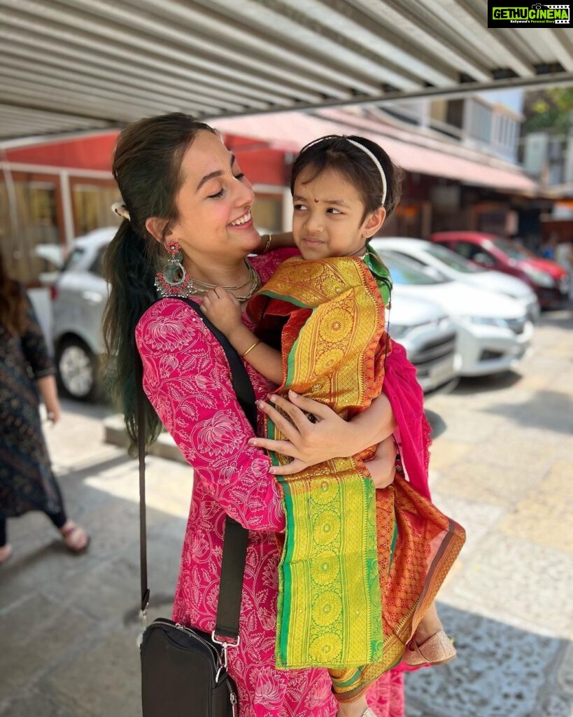 Anagha Bhosale Instagram - The greatest need in the world is the value of compassion and the character of integrity -Radhanath Maharaj 🦚❤️ Hari Bol #thechildrenoftheworld . . . Thank you for this beautiful outfit @gulabi_dori