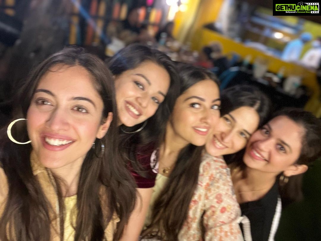 Anagha Bhosale Instagram - What fun girls’ night out was it!! ❤️ @sheendass @samikshajaiswal16 @officialaditisharma @shrutiisharmaa