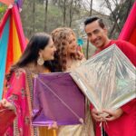Anagha Bhosale Instagram - I can’t tell you how much I missed u maddie, lots of love #myfamily #onset🎥🎬 ✨🦚❤️ #sudipaa love you ❤️ #happymakarsankranti🔶🔷 #anaghabhosale