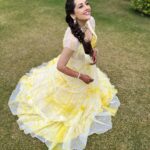Anagha Bhosale Instagram - We’re all golden sunflowers inside we just need to find them 🌻🌻🌻 . . . . Outfit @krupa_jain Jewellery @krupa_jain Makeup @bijal_chauhan_ Hair @ruchishah_mua Styled by @jivikasetpal