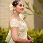 Anagha Bhosale Instagram - Elegance never goes out of style 🦚❤️ #anaghabhosale . . . Outfit: @krupa_jain Makeup: @bijal_chauhan_ Hair: @ruchishah_mua Jewellery: @riddhi_bandra Styled by: @jivikasetpal