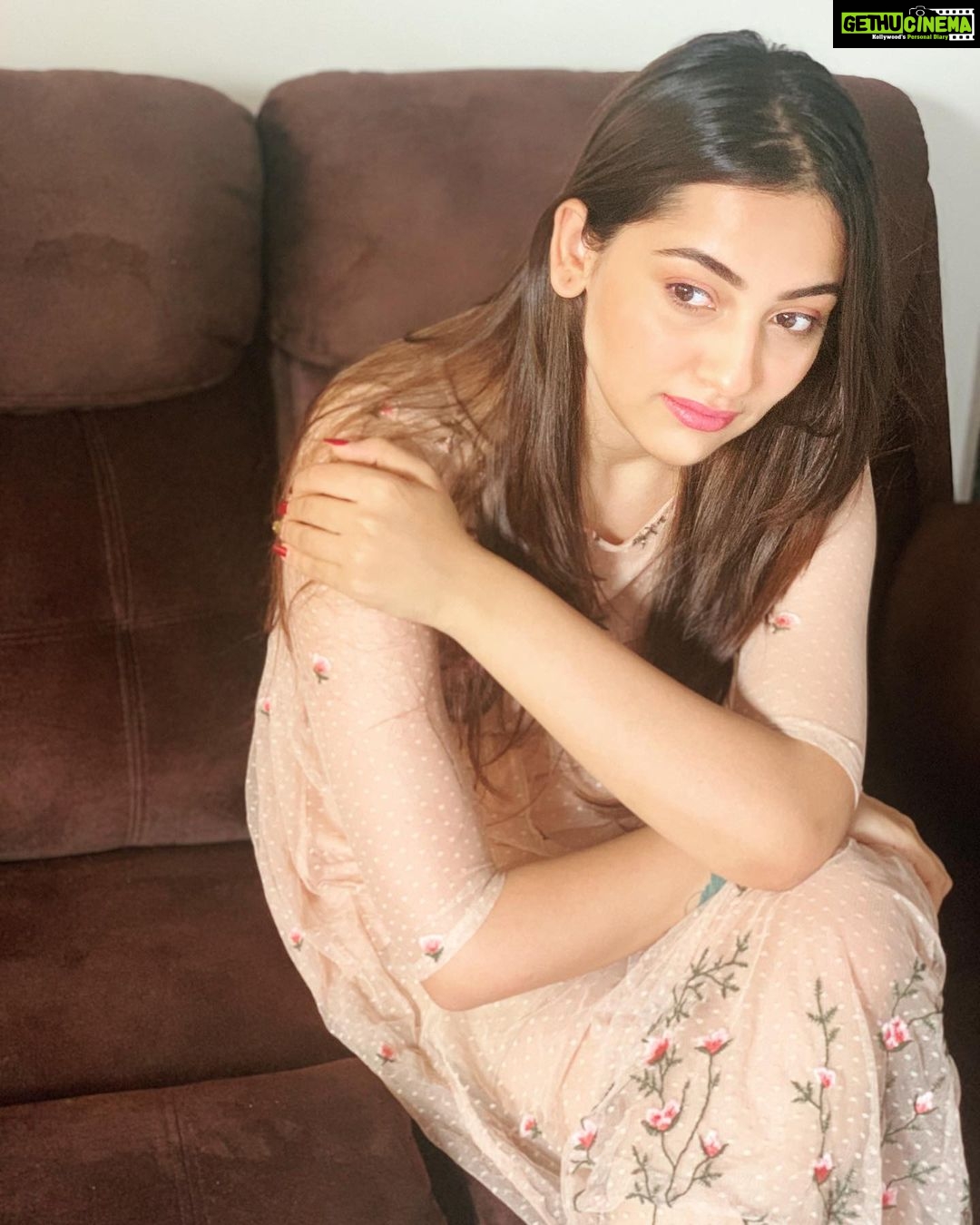 Anagha Bhosale Instagram - Keep it SIMPLE ✨ #anaghabhosale