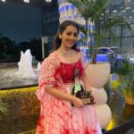 Anagha Bhosale Instagram - Thank you Hari 🦚 mummy & daddy for always supporting me, this is all because of you ❤️😘 #anaghabhosale @internationaliconicaward . Styled by: @jivikasetpal Outfit and jewellery: @krupa_jain Sahara Star
