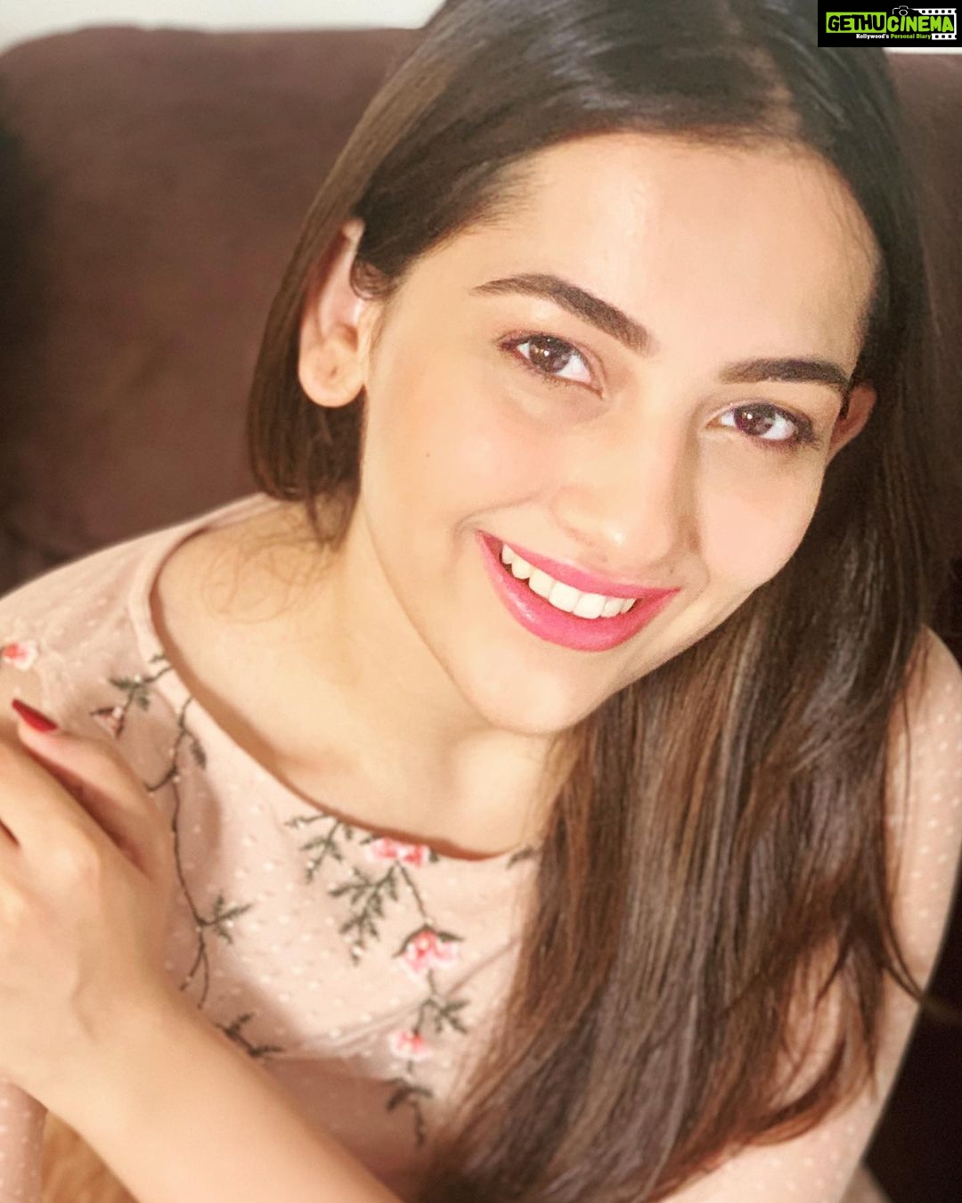 Anagha Bhosale Instagram - Keep it SIMPLE ✨ #anaghabhosale