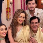 Anagha Bhosale Instagram - FAM♥️ @arvindvaidya3 @madalsasharma @paras_kalnawat