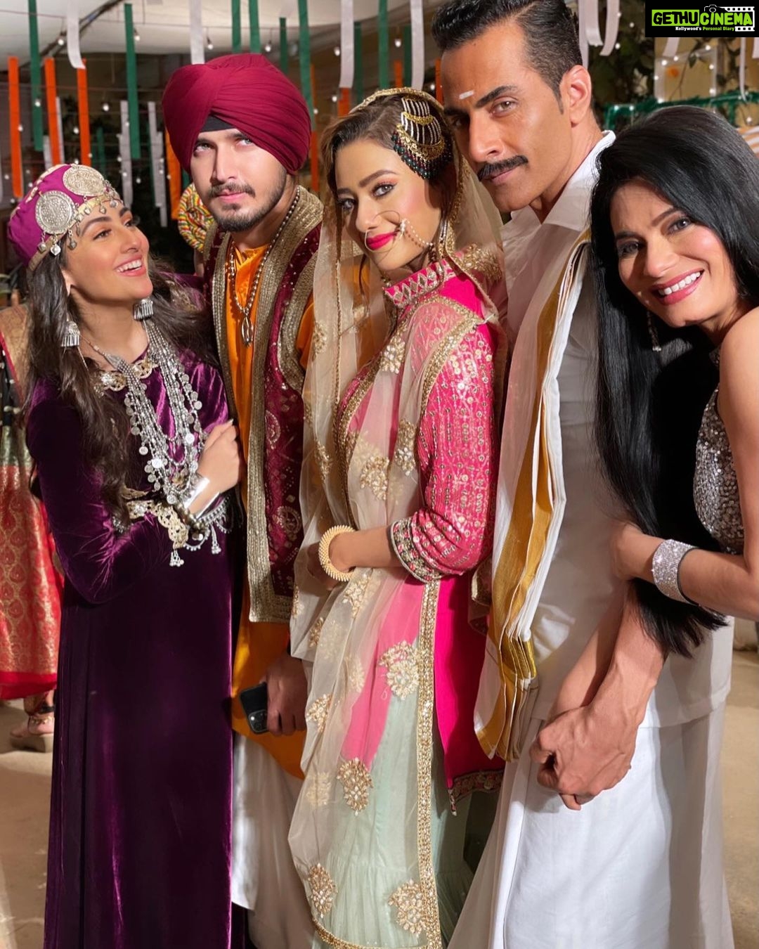 Anagha Bhosale Instagram - Desh Rangila Rangila Desh Mera Rangila… 🇮🇳 #anaghabhosale