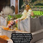 Anagha Bhosale Instagram - Read/watch Srila Prabhupada’s journey then u’ll understand what is selfless love for the lord & his children,Without Srila Prabhupada we can’t imagine the world 🙏🏻✨ please start chanting Hare Krishna mahamantra.