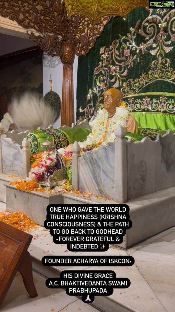 Anagha Bhosale Instagram - Read/watch Srila Prabhupada’s journey then u’ll understand what is selfless love for the lord & his children,Without Srila Prabhupada we can’t imagine the world 🙏🏻✨ please start chanting Hare Krishna mahamantra.