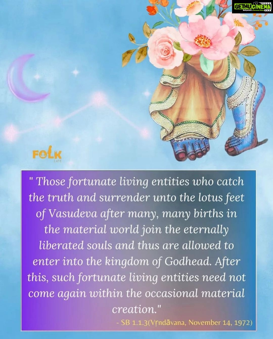 Anagha Bhosale Instagram - Swipe⬅️ How important it is that we chant Hare Krishna Mahamantra everyday sincerely, Love & serve Radha Rani, Krishna with all our hearts this is the goal of human birth ♥️🦚