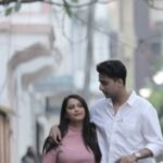 Anamika Chakraborty Instagram - কিছুটা প্রেম আর full on বন্ধুত্ব.. দেখুন #BhaloBashaBashi শুধুমাত্র #SVFStories -এ। @anamikachakraborty @soumyamukhherjee #ReelSquad #InItToWinIt #BengaliComedyVideo
