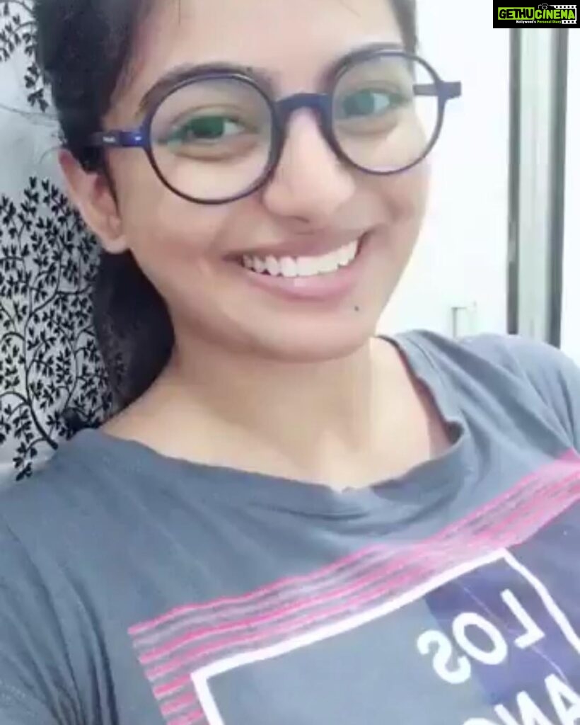 Anandhi Instagram - 😊 #anandhi#smile#glasses