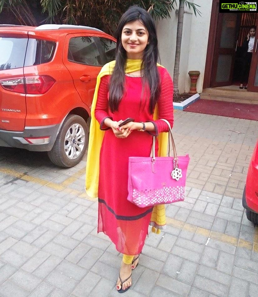 Anandhi Instagram - 🎉 #pongal#happypongal#anandhi