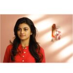 Anandhi Instagram - En aloda serupa kanom 😊 #anandhi #actress #beauty #beautiful #bollywood #beautylady #cute #cinema #haasika #indianactress #kollywood #princesse #queen #rakshita #sweet #tamil #telegu #tamilcinema #tamilactress #telegucinema #teleguactress #tollywoodactress #kayal#trishaillananayanthara#tin#chandiveeran#blue#followforfollow#followme#follow# EASK