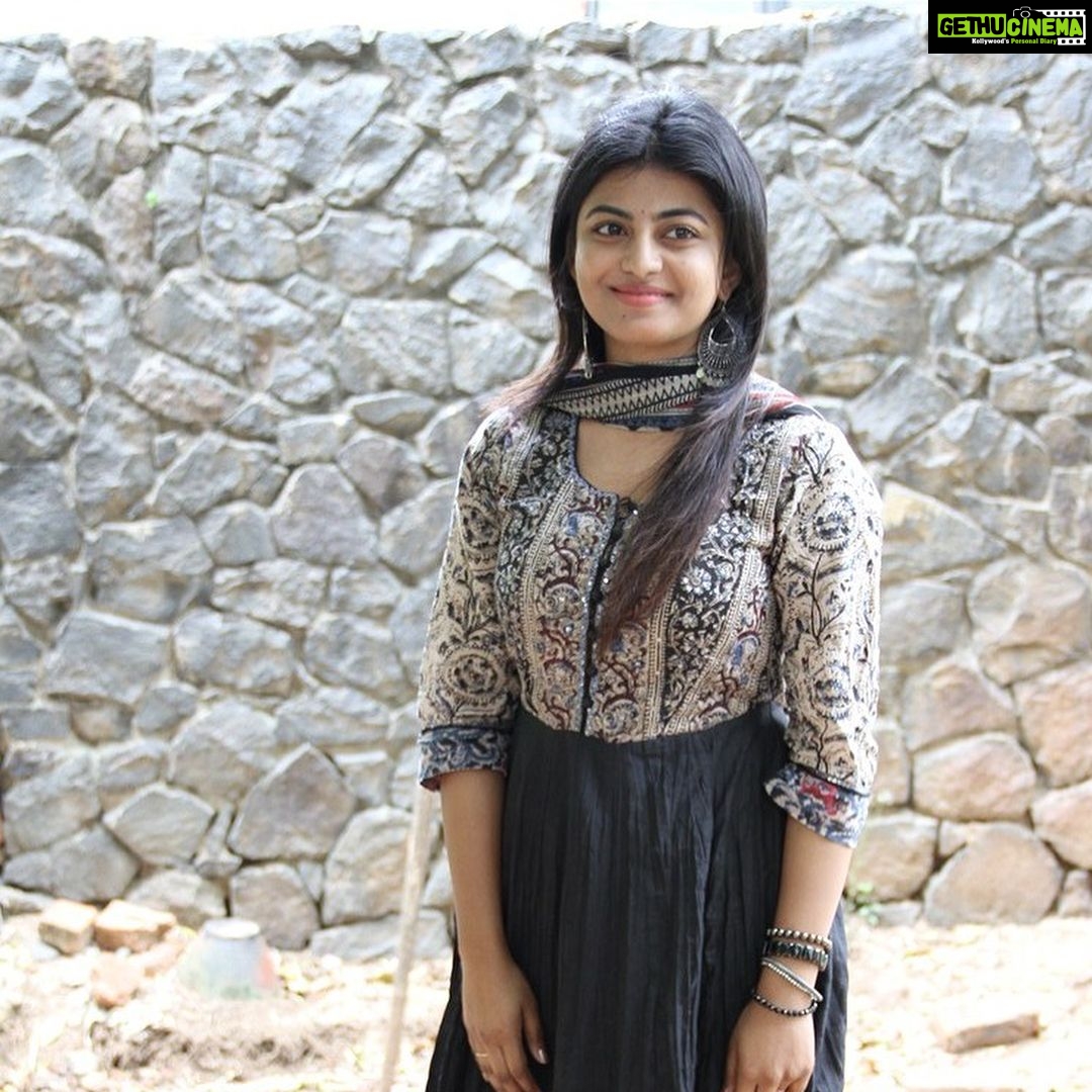 Anandhi Instagram - Mannar Vaihaiyara audio launch☺️