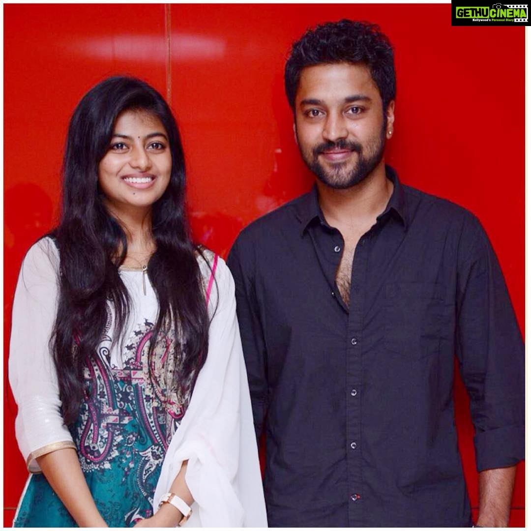 Anandhi Instagram - HAPPY BIRTHDAY Chandran Hero of Kayal! 🎉☺️ @actor_chandran #angel #actress #anandhi #beauty #beautiful #bollywood #bollywoodactress #cute #cinema #hasika #instafun #indiancinema #indianactress #indianprincesse #kayal #kollywood #kayalanandhi #kollywoodactress #movie #princesse #queen #rakshita #tamil #tollywood #tollywoodactress #dubsmash#tamildubsmash#chandran#tamilfun#funnyvideo @moulistic