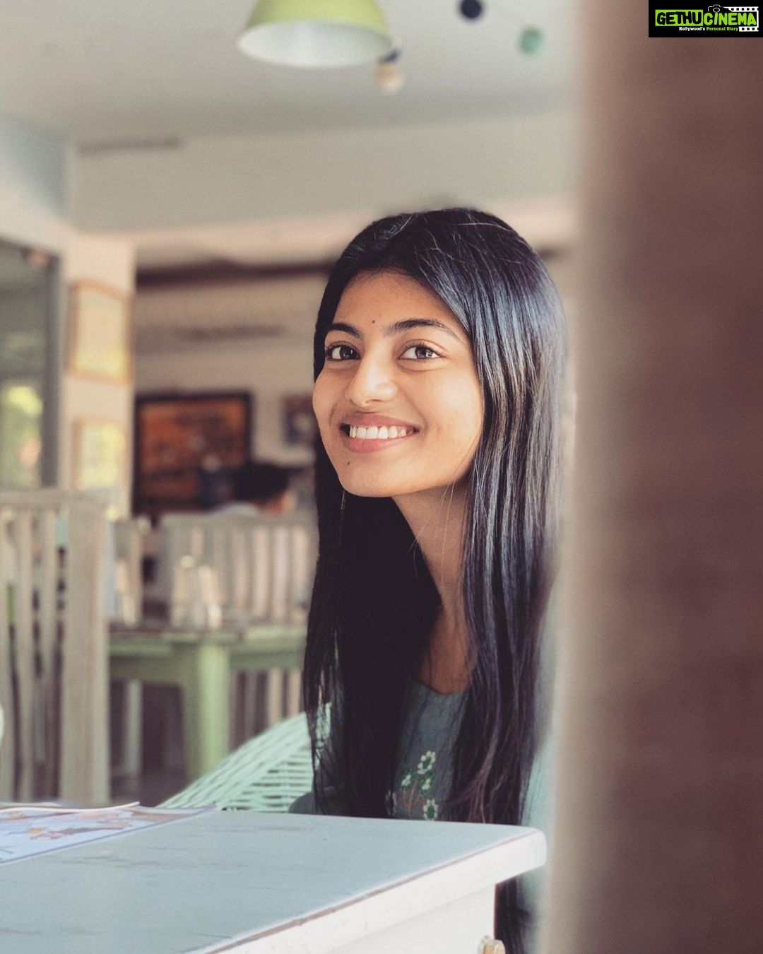 Anandhi Instagram - #smile#anandhi#kayalanandhi 😄