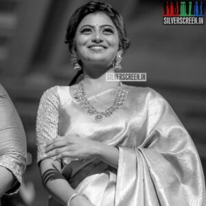 Anandhi Instagram - Madras Bridal Fashion Show 💃🏻 #anandhi#fashion#show#bridal#madras#chennai#saree#colorful#kayalanandhi