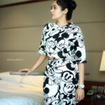 Ananya Instagram - 🖤🤍 @jo_makeup_artist @athul_krishna________ @nidhinmaniyan