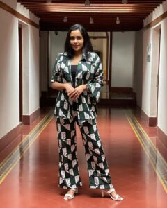 Ananya Instagram - Green💚

Wardrobe : @a_trolley_ofclothes 

#christmastime #green #outfits #fashion