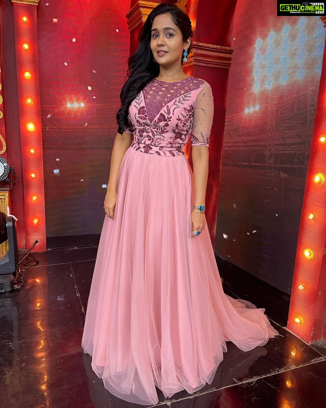 Ananya Instagram - Styling @divyaaunnikrishnan Outfit @ethereal.kochi Jewellery @touchwood__store Muah @jo_makeup_artist