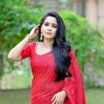 Ananya Instagram - ❤️❤️ Stylist @sabarinathk_ Jewellery @meralda.jewels Mua @sajithandsujith Outfits @aatmabyamitha 📸 @gananbabu #red #trending #favorite #instagram #instafashion #ananya #❤️