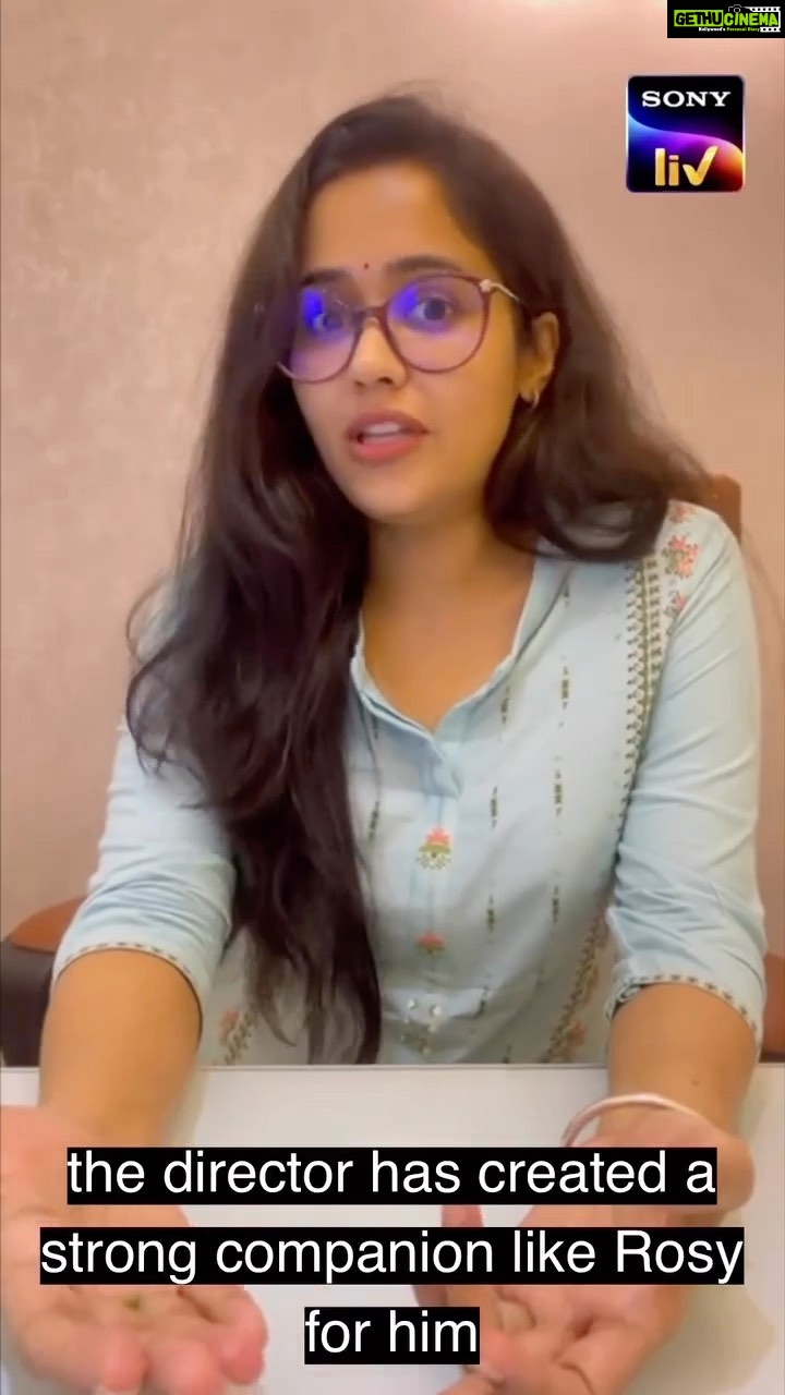 Ananya Instagram - “വേദനകളിൽ വീർപ്പു മുട്ടുന്ന ഞ്ഞൂഞ്ഞിന് അത്താണിയാകുന്ന റോസി! ശക്തമായ സ്ത്രീ കഥാപാത്രങ്ങളുമായി അപ്പൻ, SonyLiv ൽ സ്ട്രീം ചെയ്യുന്നു” #Appan #SonyLIV #AppanOnSonyLIV Getting remarkable reveiws ❤️ @sunnywayn @ananyahere @grace_antonyy @alencierley @maju_kb @mranjith_ @josekutty_madathil @r_jayku @r_radhikaofficial @vijileshvt @vinodillampally @jaan_jani_janaki @sbk_shuhaib @shinto_vadakkekkara @manjuvelayudhan @shamsudheen.shamsu.12 @illikkulam @kripesh_ayyappankutty @aahir_gazal @kirandas_editor @r_jayku @geethi_sangeetha @Sheethal shyam @harish_thekkeppat @dawnvincentofficial @liju_prabhakar @sujithmattannur @rkvicky1990 @kishanmohan21 @sapthaarecordsindia @appanmovie @tiny_hands_production @officialsunnywayneproductions @rangaraysmedia @anilksivaram @ajeshmohan1704 @resmyajesh @movierepublic.in @drupadkrishnaartist @richard_antony_ #Appan #AppanMovie #sonyliv #SunnyWayne #MajuKB #TinyHands Productions #@sunnywayn_productions #Ananya #GraceAntony #appanmovie #malayalam_movie #film #movie #ott #malayalam #malayalamfilm #malayalamcinema #malayalammovie #sunnywayne #film #happiness #sonyliv #streaming #drama #comdey