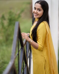 Ananya Instagram - @sajithandsujith 
 @bloom_by_priyanka 
 @stylestoriesbypriyanka
@rahith_m_dharman 
@Latheef_Photography
Grading : @_ashwin_bivera_
@sravanamsachu_photographer 

#yellowlove #instapic #lastpicofthisseries #😜