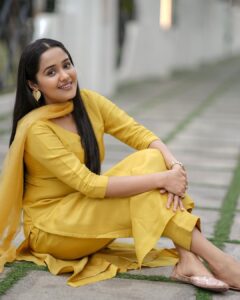 Ananya Instagram - "Yellow is my favorite summer color - it makes me feel like a sunflower."
 

Costume @bloom_by_priyanka 
Styling @stylestoriesbypriyanka 
  Earings @silver_andsalt
📸 @rahith_m_dharman 
  @latheef_photography 
@sravanamsachu_photographer 
Grading : @ashwinbivera
 
#summer #yellow #fashion #favourite #film #ananya #indiancinema