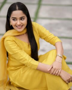 Ananya Instagram - "Yellow is my favorite summer color - it makes me feel like a sunflower."
 

Costume @bloom_by_priyanka 
Styling @stylestoriesbypriyanka 
  Earings @silver_andsalt
📸 @rahith_m_dharman 
  @latheef_photography 
@sravanamsachu_photographer 
Grading : @ashwinbivera
 
#summer #yellow #fashion #favourite #film #ananya #indiancinema