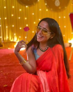 Ananya Instagram - Day2
 
Jewellery @silver_andsalt 

 #vibes #brother #shadi #sangeetoutfit #saree #colors #dance #funtimes #latepost #😜 

#ananya #ananyanair