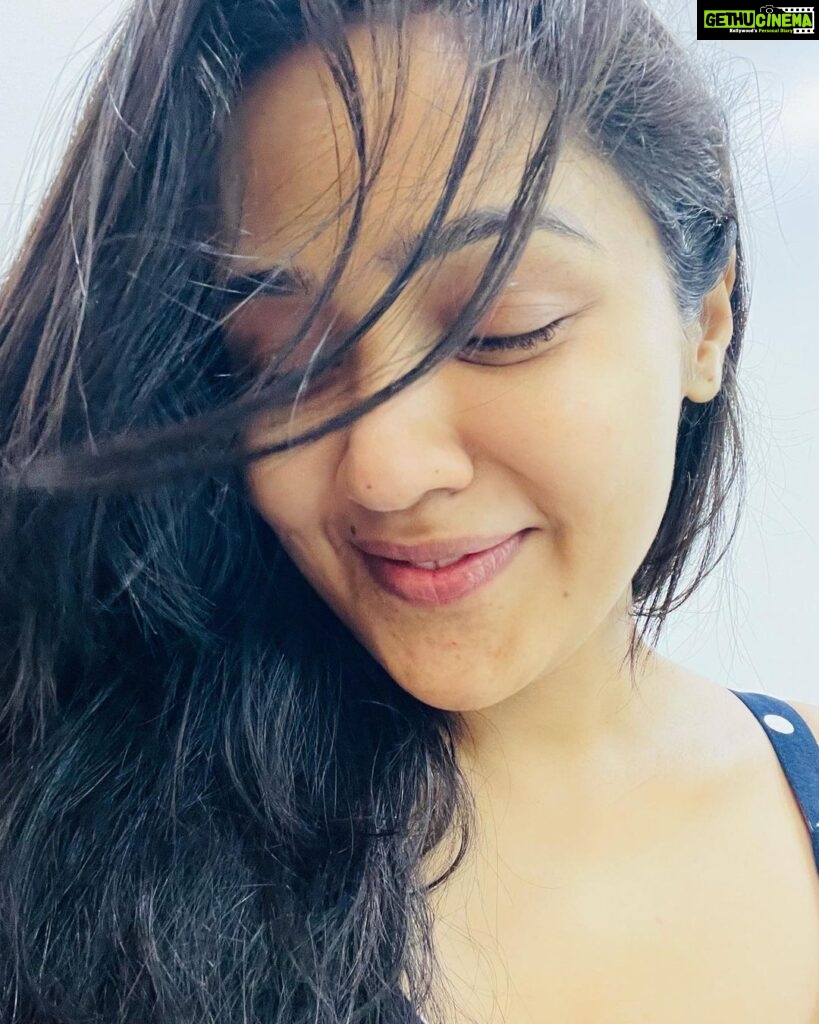 Ananya Instagram - Be your own version to smile 😊 #mylife #smile #smilemore #selflove #♥️