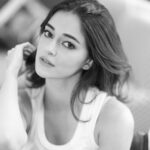 Ananya Panday Instagram - 👀 #PostPackUpShot