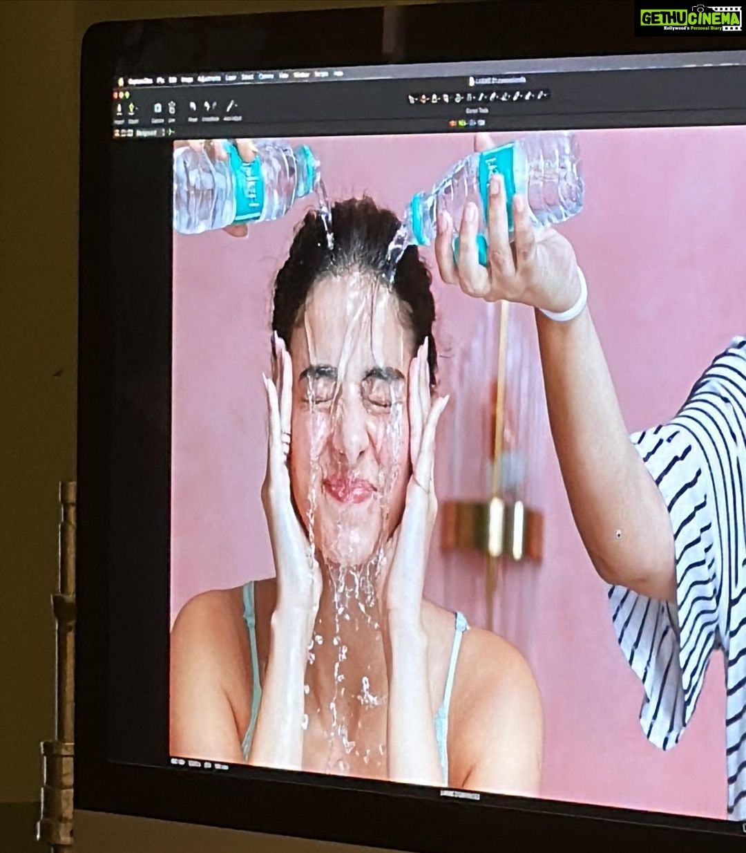 Ananya Panday Instagram - bibbidi bobbidi boo 🪄 #vibezzzzz