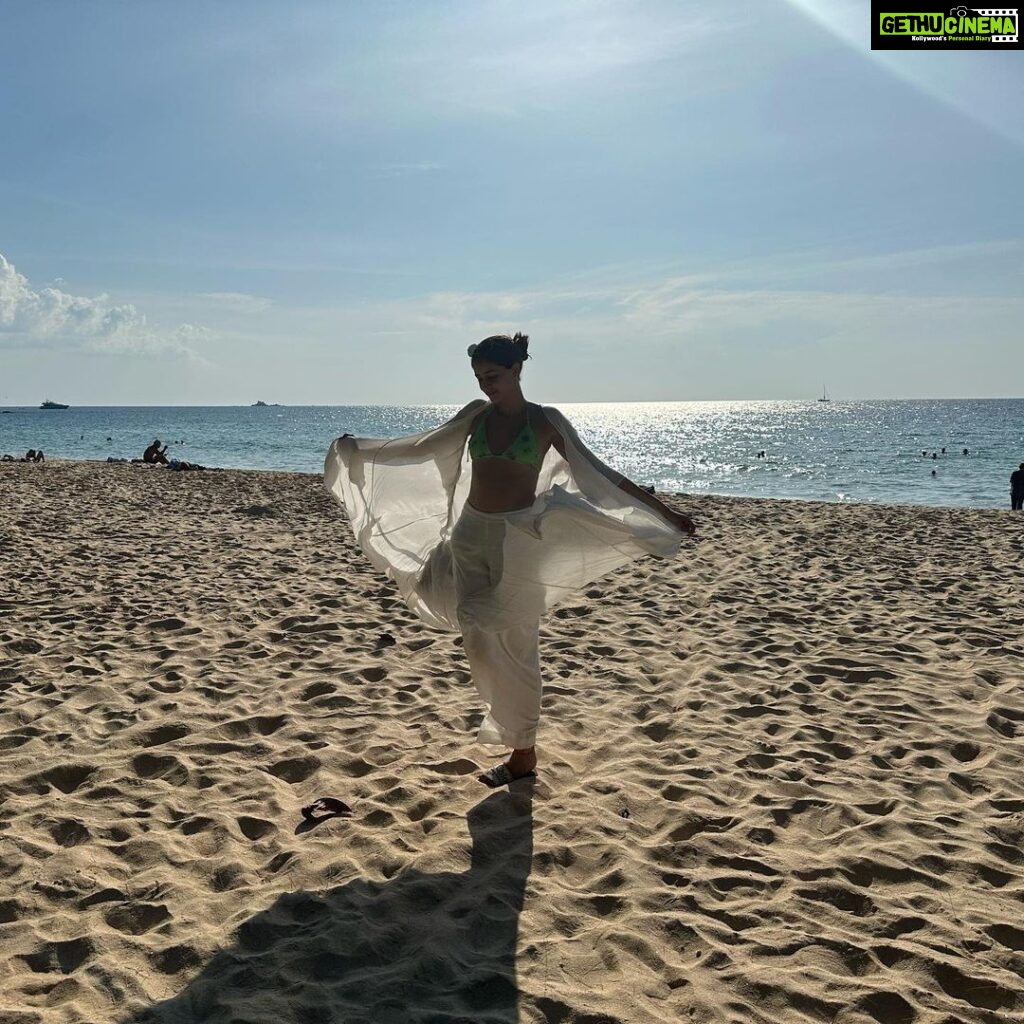 Ananya Panday Instagram - Setting the tone for 2023 ☀️ Phuket, Thailand