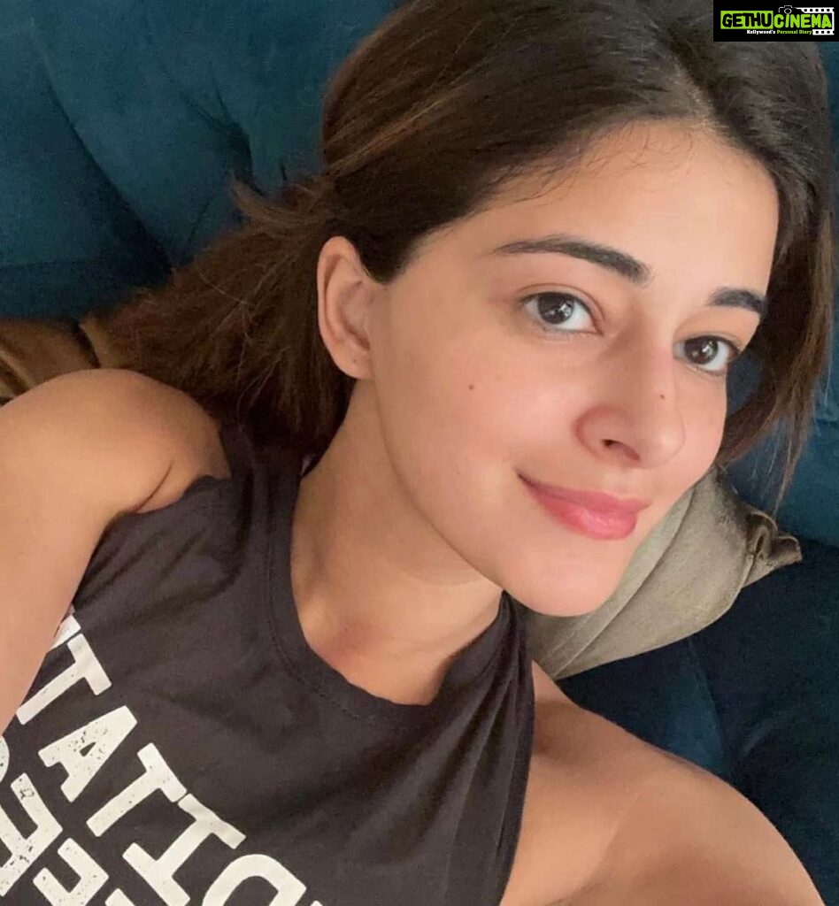 Ananya Panday Instagram - January was cute but quick 🥹