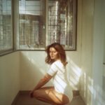 Ananya Panday Instagram - everything is just better on film 🎞️
