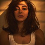 Ananya Panday Instagram - You are the sky. Everything else, it’s just the weather 🌤️