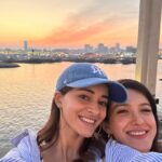 Ananya Panday Instagram - Nothing makes us 😊 more than sunsets ☀️ what a lovely lovely trip thank you @QatarAirways @HIAQatar @QatarExecutive #FIFAQatar22