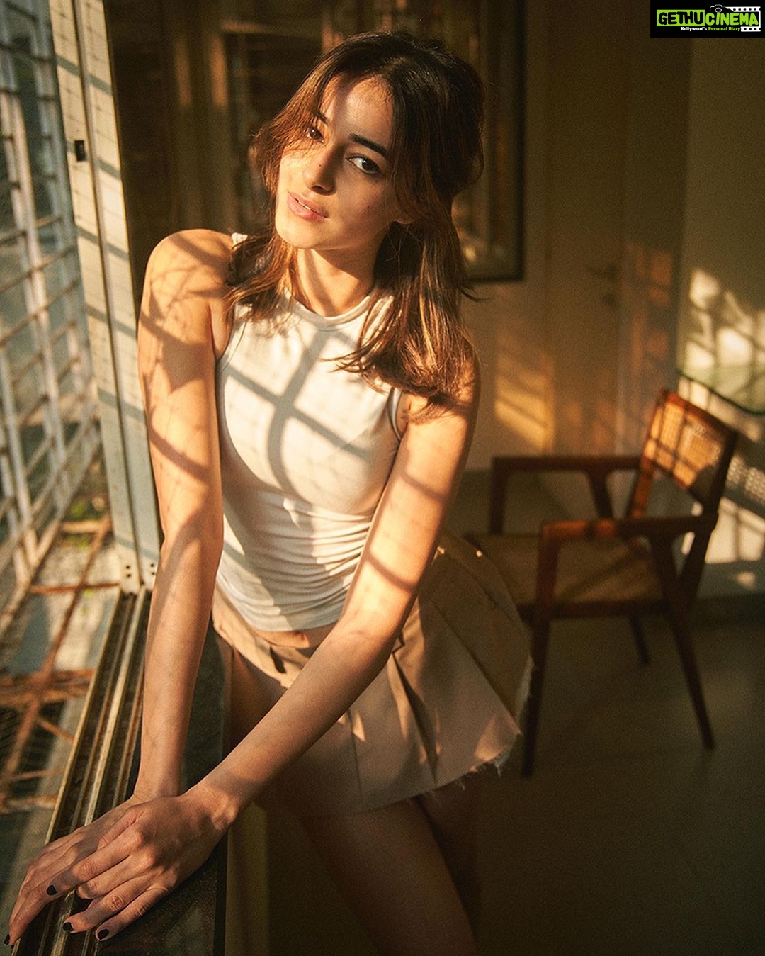 Ananya Panday Instagram - I want a Sunday kind of love ☀️
