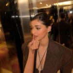 Ananya Panday Instagram - Serving the ‘right’ looks (and books 😋) for my fave @priyankaskhanna s first book launch ‘All The Right People’ 🤎 📸 blurry beautiful mess @amitthakur_hair