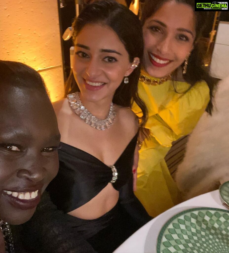 Ananya Panday Instagram - Such an honour to attend the @swarovski #OpenTheWonder dinner in NYC with such gorgeous, wonderful people 🤍✨ thank you @giovannaengelbert @alexisnasard & team @swarovski #Swarovski #OpenTheWonder #IgniteYourDreams New York, New York