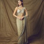Ananya Panday Instagram - 🤍✨kaju katli was the inspiration 🥹