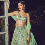 Ananya Panday Instagram - Filled with love and light 🤍