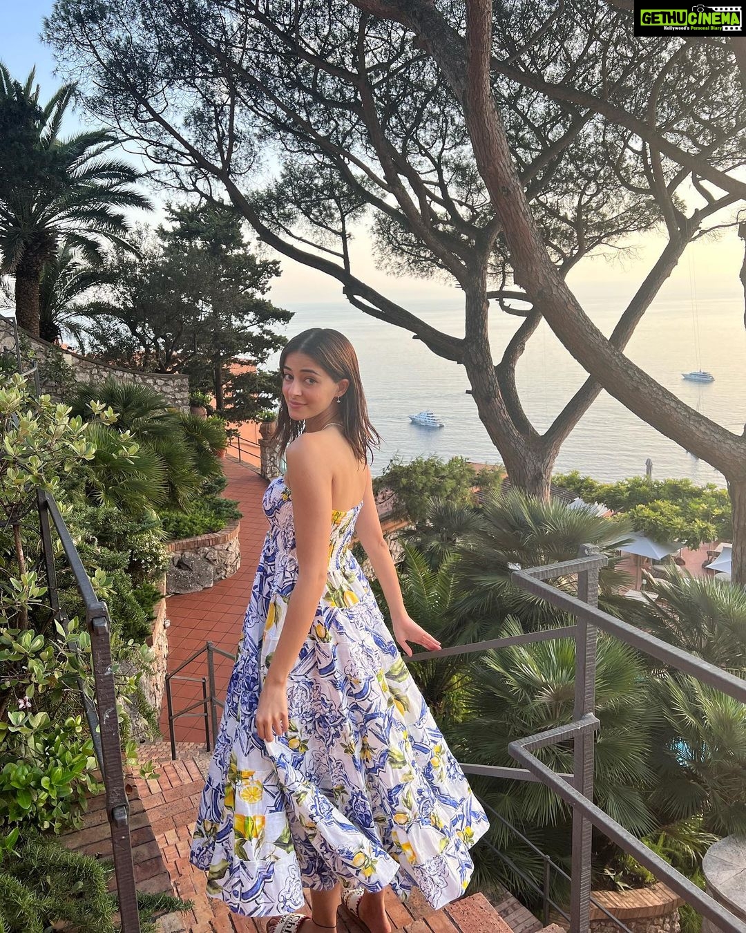 Ananya Panday Instagram - that’s amore 🤍 Capri
